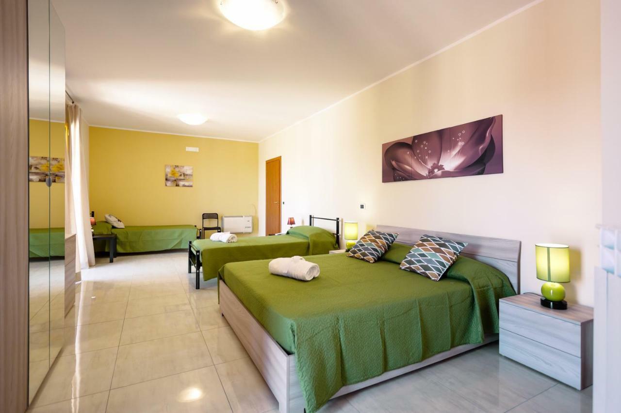 Rocca Degli Etnei Bed and Breakfast Paterno  Exteriör bild